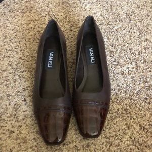 Dress shoes